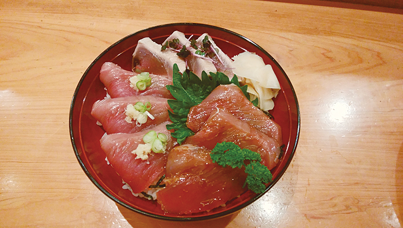 旬なかつお丼