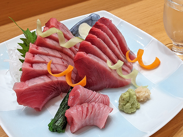 かつお刺し